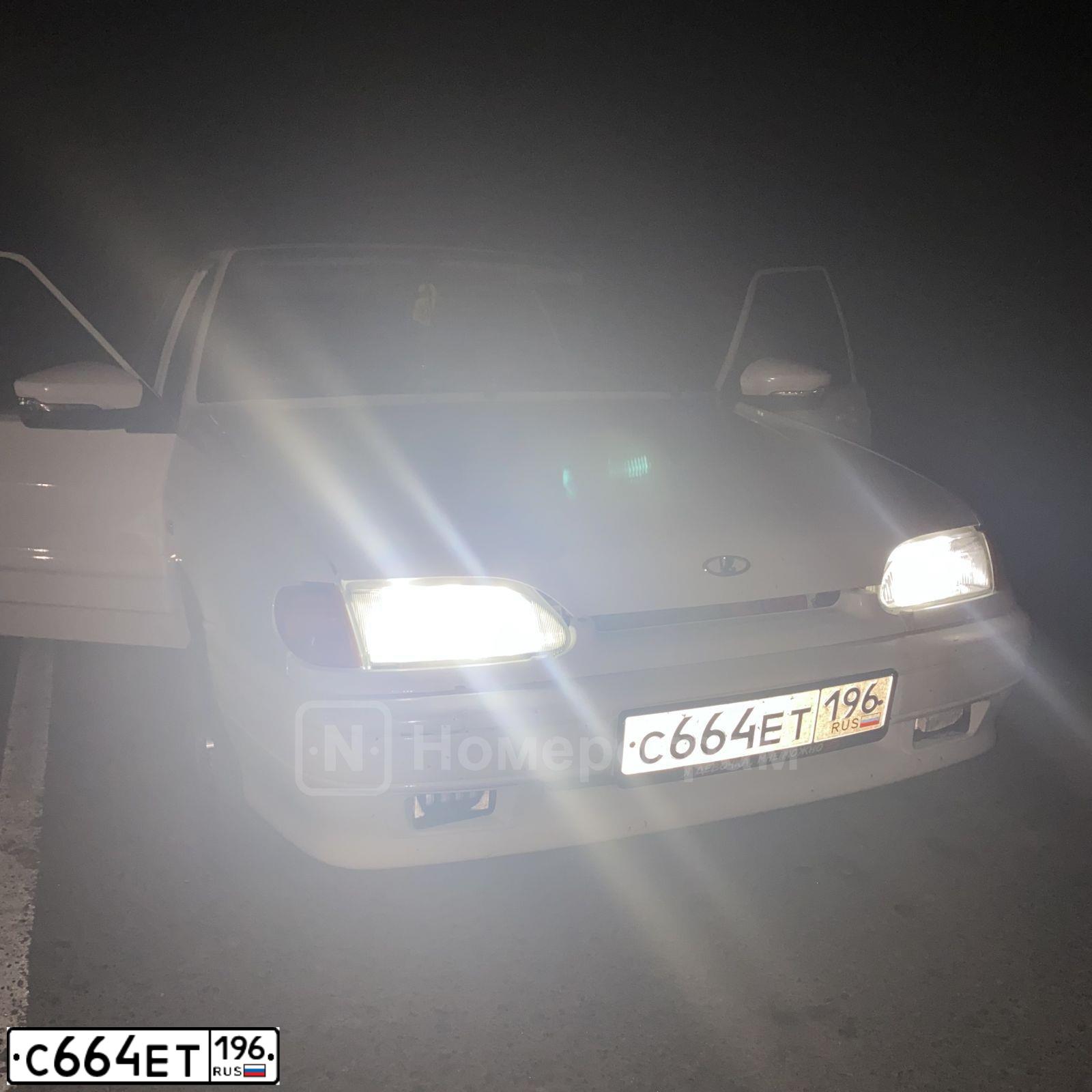 Фото автомобиля LADA 2114 SAMARA, 2012 — госномер С664ЕТ196. Цвет: Белый