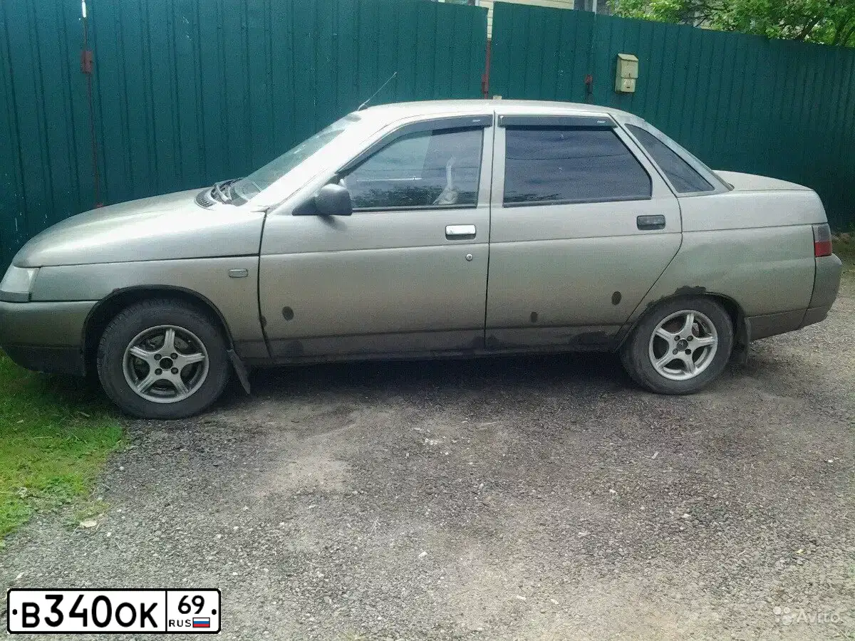 Фото автомобиля LADA 2110 LADA, 2000 — госномер О161НА69. Цвет: СЕРЕБРИСТЫЙ СЕРО-ЗЕЛЕНЫЙ
