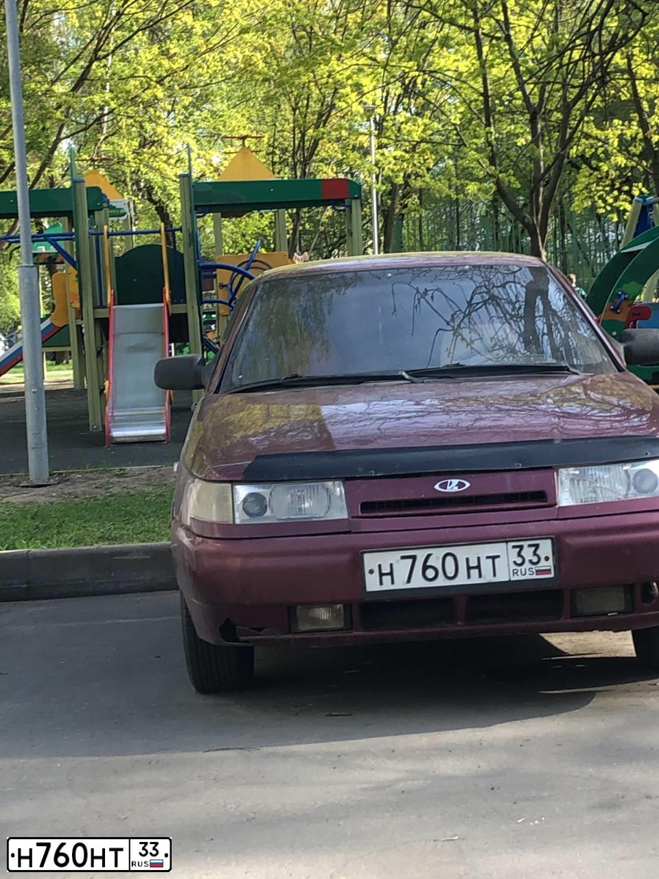 Фото автомобиля LADA 2112, 2004 — госномер Х700ВР790. Цвет: КРАСНЫЙ