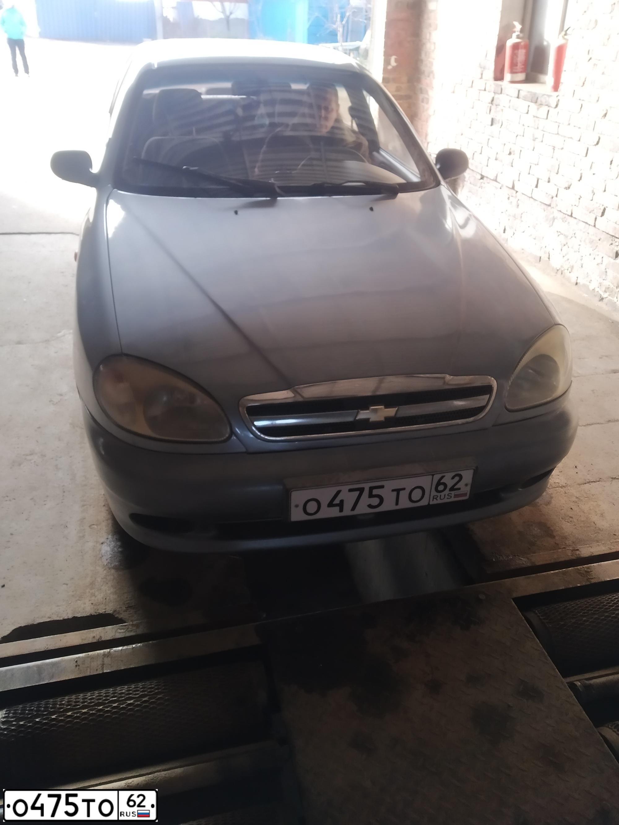 Фото автомобиля CHEVROLET LANOS, 2007 — госномер Н227КТ761. Цвет: Серебристый