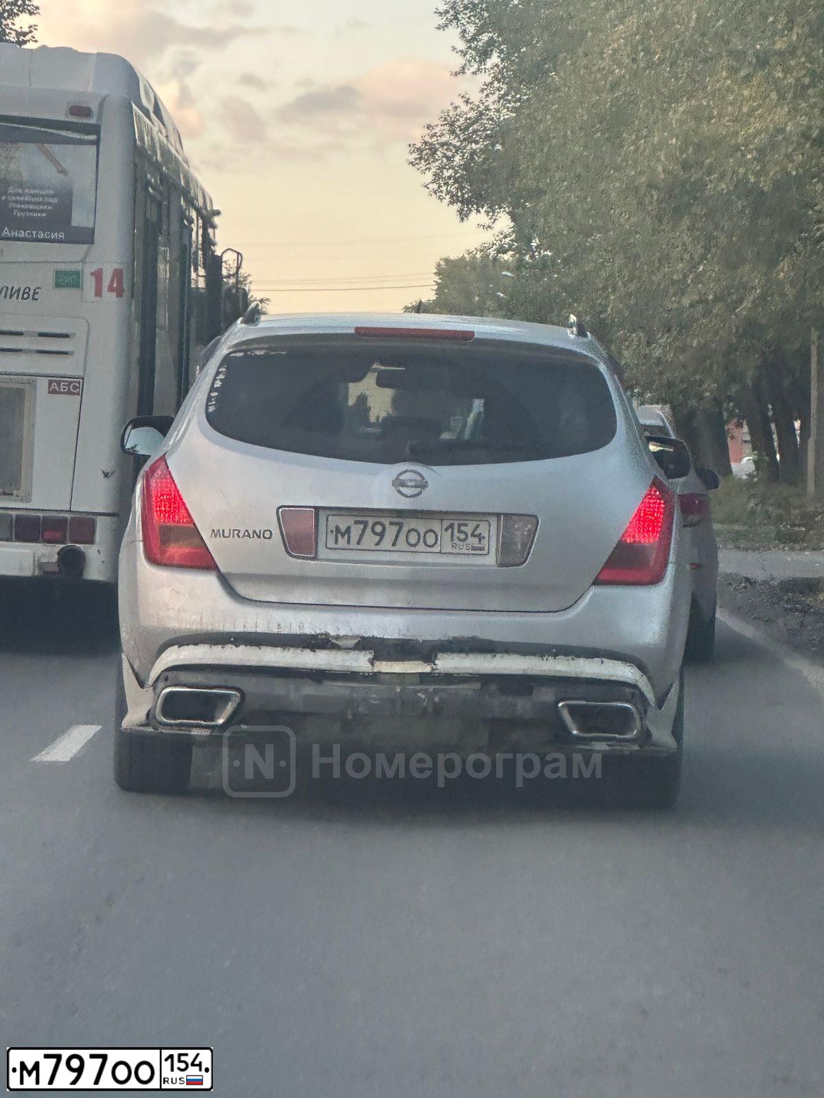 Фото автомобиля NISSAN MURANO, 2006 — госномер М797ОО154. Цвет: СЕРЫЙ
