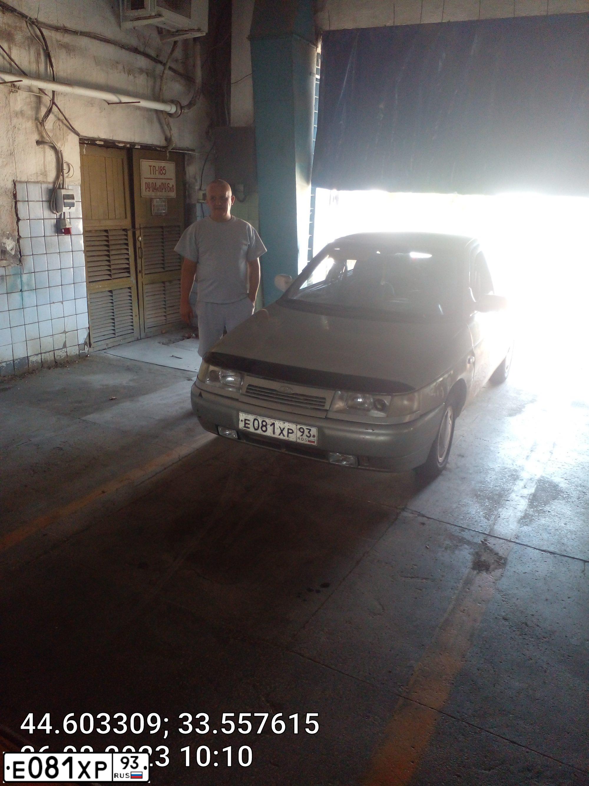 Фото автомобиля LADA 2110, 2002 — госномер М262ТА82