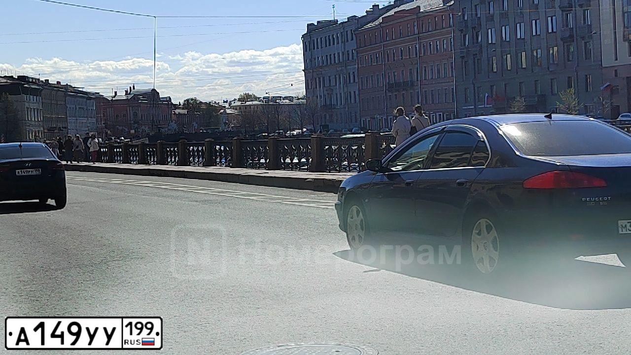 Фото автомобиля LADA 2172 PRIORA, 2010 — госномер С742УС33. Цвет: СЕРЫЙ МЕТАЛЛИК