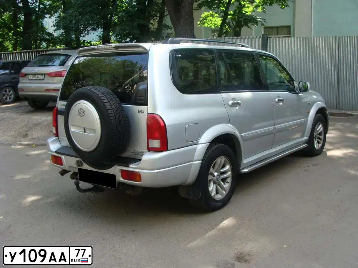 Фото автомобиля ВАЗ 2107, 1988 — госномер У161СТ50. Цвет: ЗЕЛЕНЫЙ
