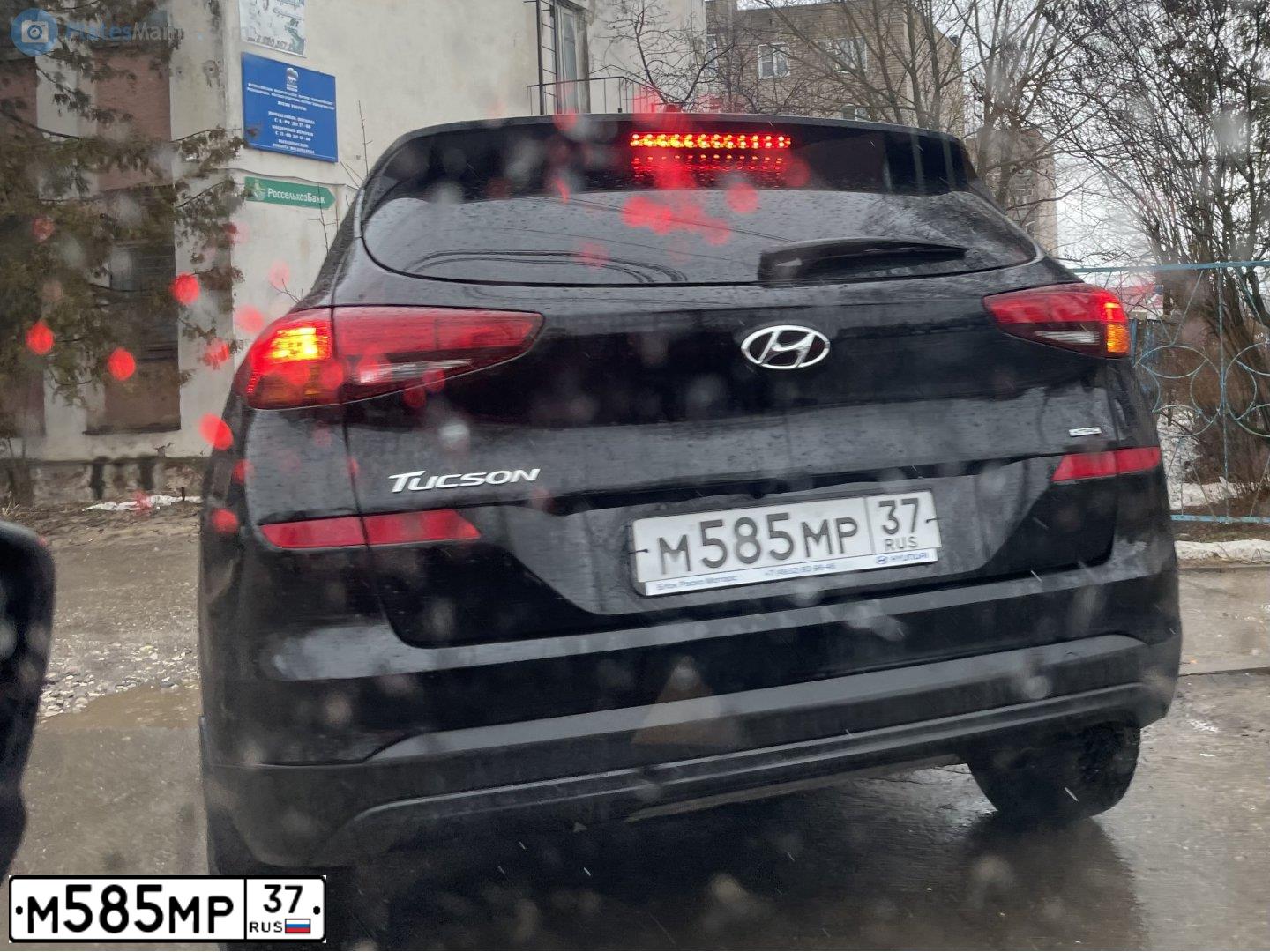 Фото автомобиля HYUNDAI TUCSON, 2020 — госномер М585МР37. Цвет: ЧЕРНЫЙ