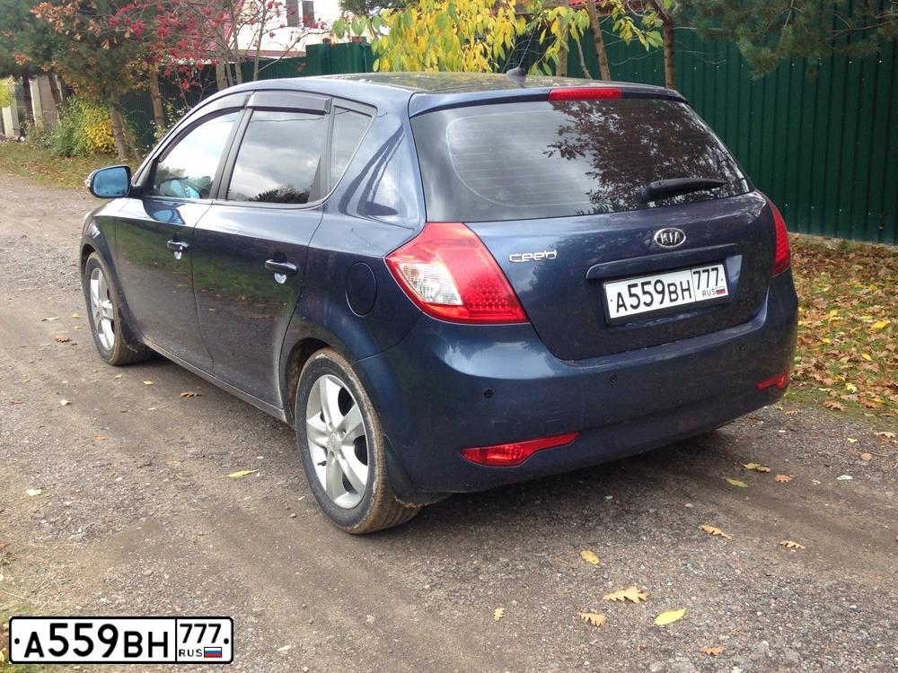 Фото автомобиля KIA CEE'D, 2010 — госномер Е274ХВ123. Цвет: СИНИЙ