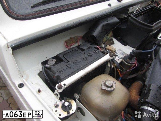 Фото автомобиля LADA 2121 NIVA, 1993 — госномер А063ЕР02. Цвет: БЕЛЫЙ