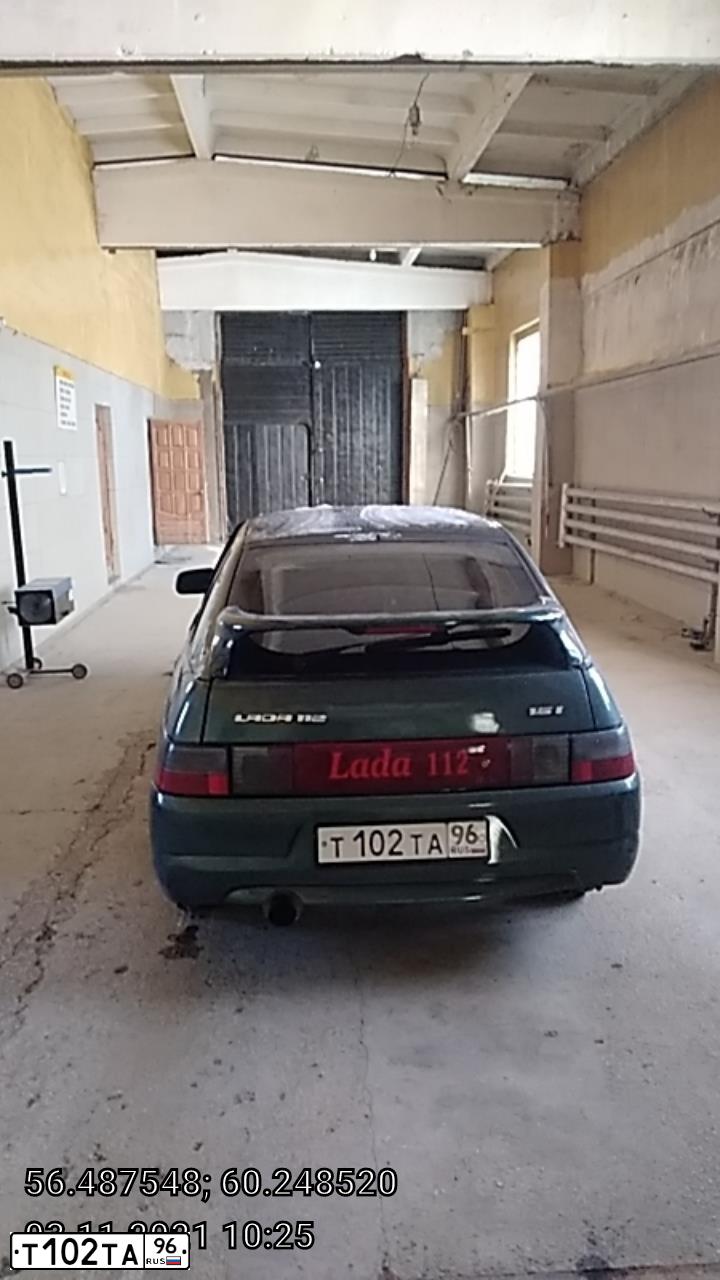 Фото автомобиля LADA 2112, 2006 — госномер Т102ТА96. Цвет: СИНЕ-ЗЕЛЕНЫЙ