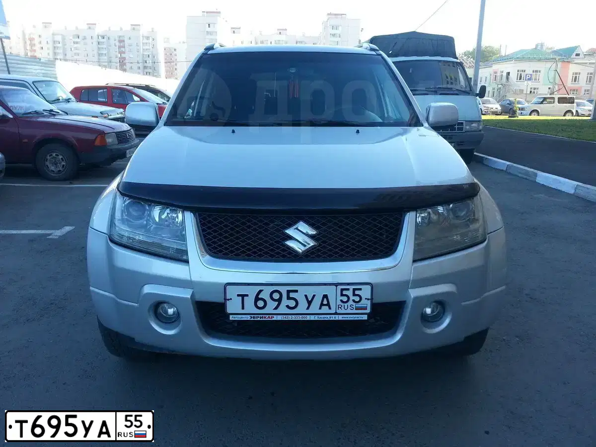 Фото автомобиля SUZUKI /GRAND/ VITARA, 2008 — госномер Т695УА55. Цвет: серебристый