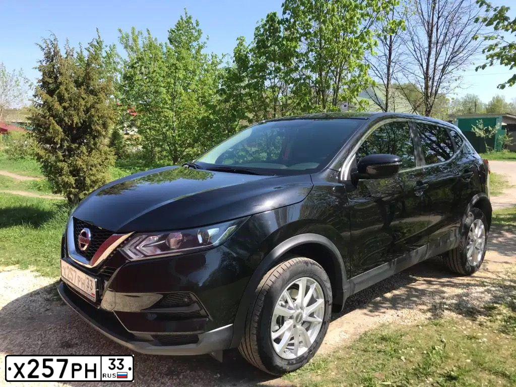 Фото автомобиля NISSAN QASHQAI, 2019 — госномер Н446КМ62. Цвет: ЧЕРНЫЙ