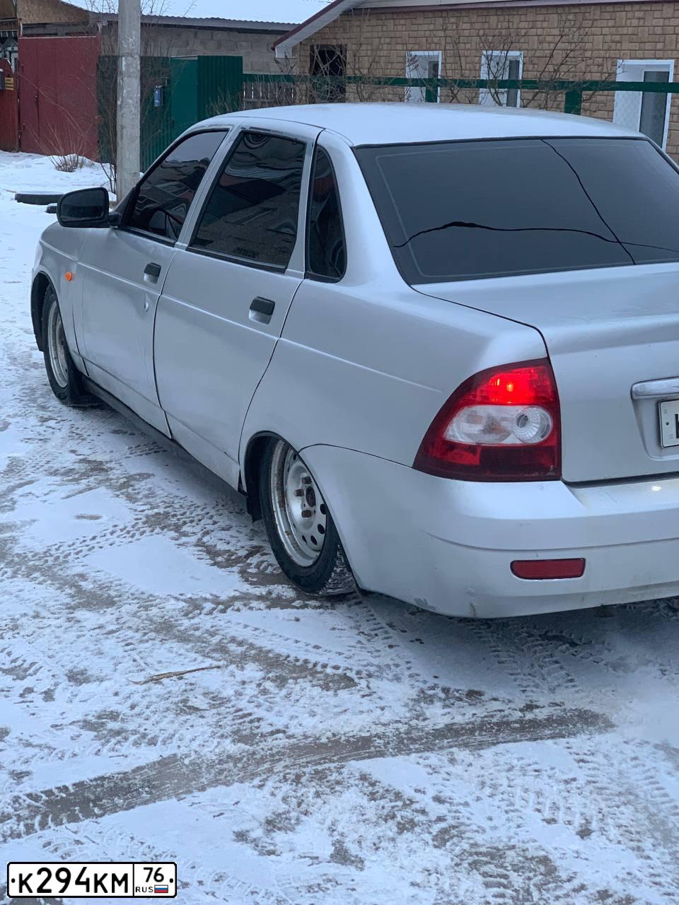 Фото автомобиля LADA PRIORA, 2007 — госномер Х470ОК37. Цвет: СЕРЫЙ