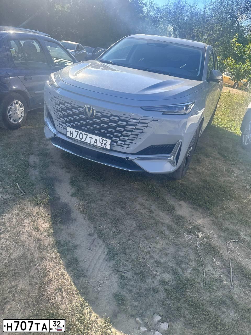 Фото автомобиля OPEL ZAFIRA LIFE, 2019 — госномер Н707ТА32. Цвет: ЧЕРНЫЙ