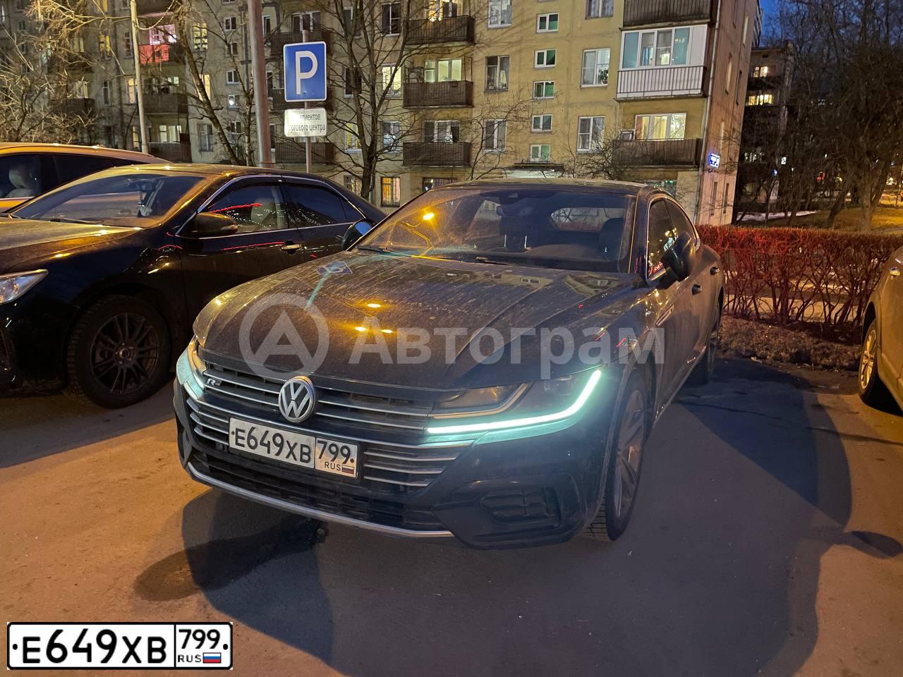 Фото автомобиля VOLKSWAGEN ARTEON, 2020 — госномер Х310РЕ790. Цвет: ЧЕРНЫЙ