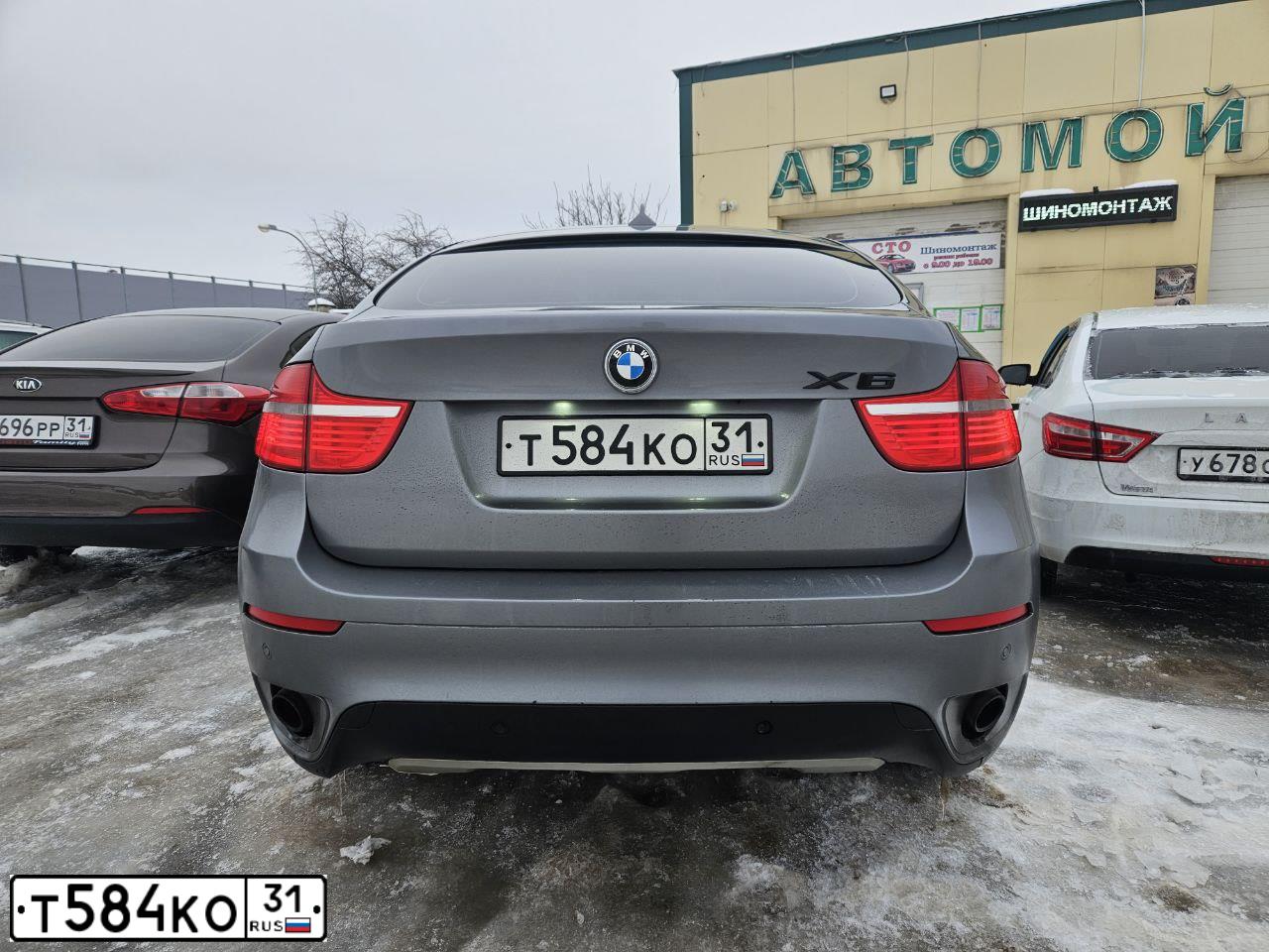 Фото автомобиля BMW X6, 2008 — госномер Е409НМ136. Цвет: СЕРЫЙ