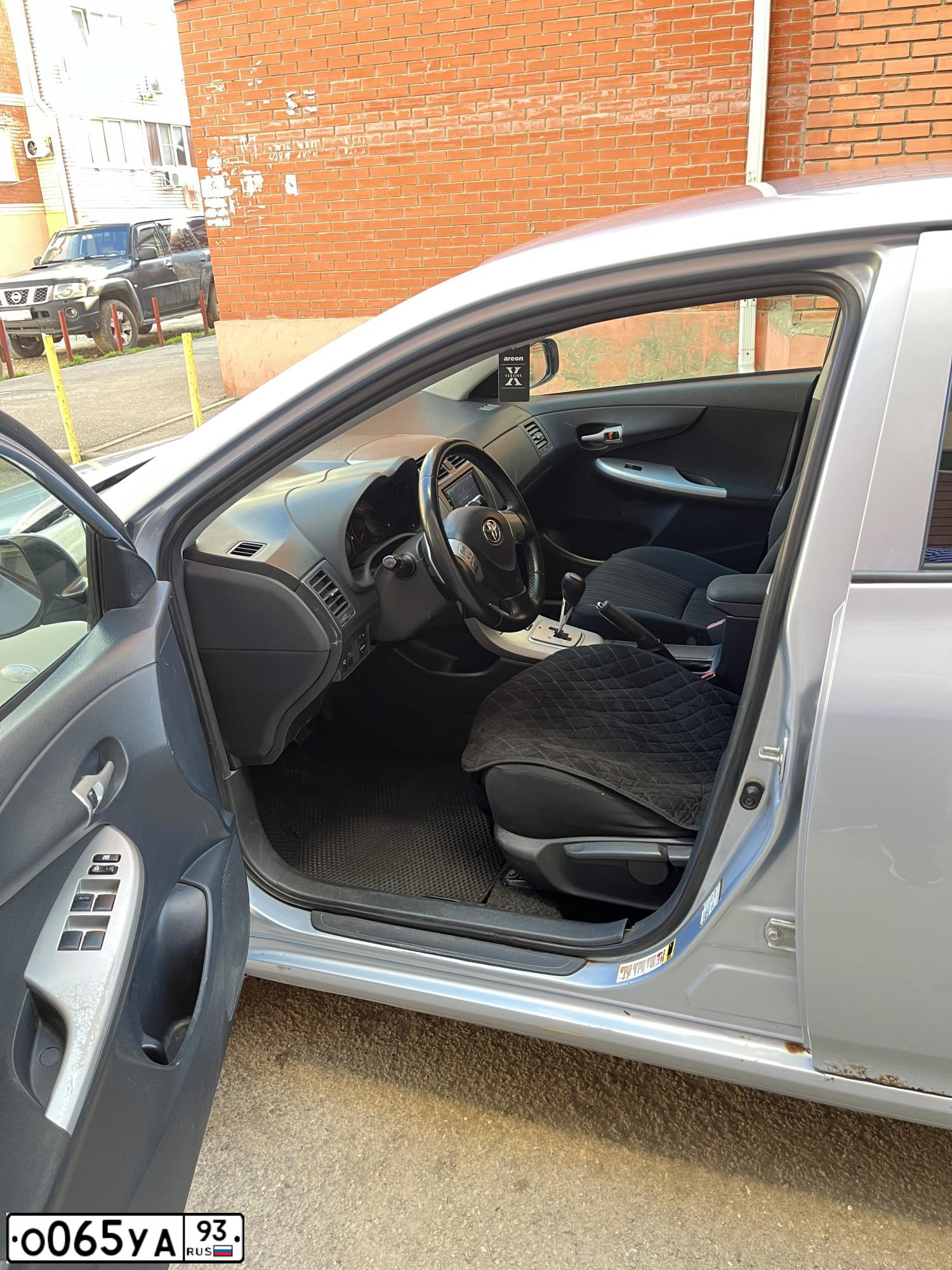 Фото автомобиля TOYOTA COROLLA, 2008 — госномер О065УА93. Цвет: СВЕТЛО-ГОЛУБОЙ
