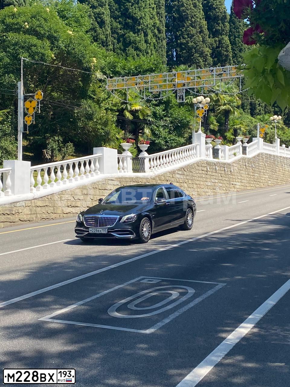 Фото автомобиля MERCEDES S-KLASSE, 2018 — госномер Т191ТТ123. Цвет: ЧЕРНЫЙ