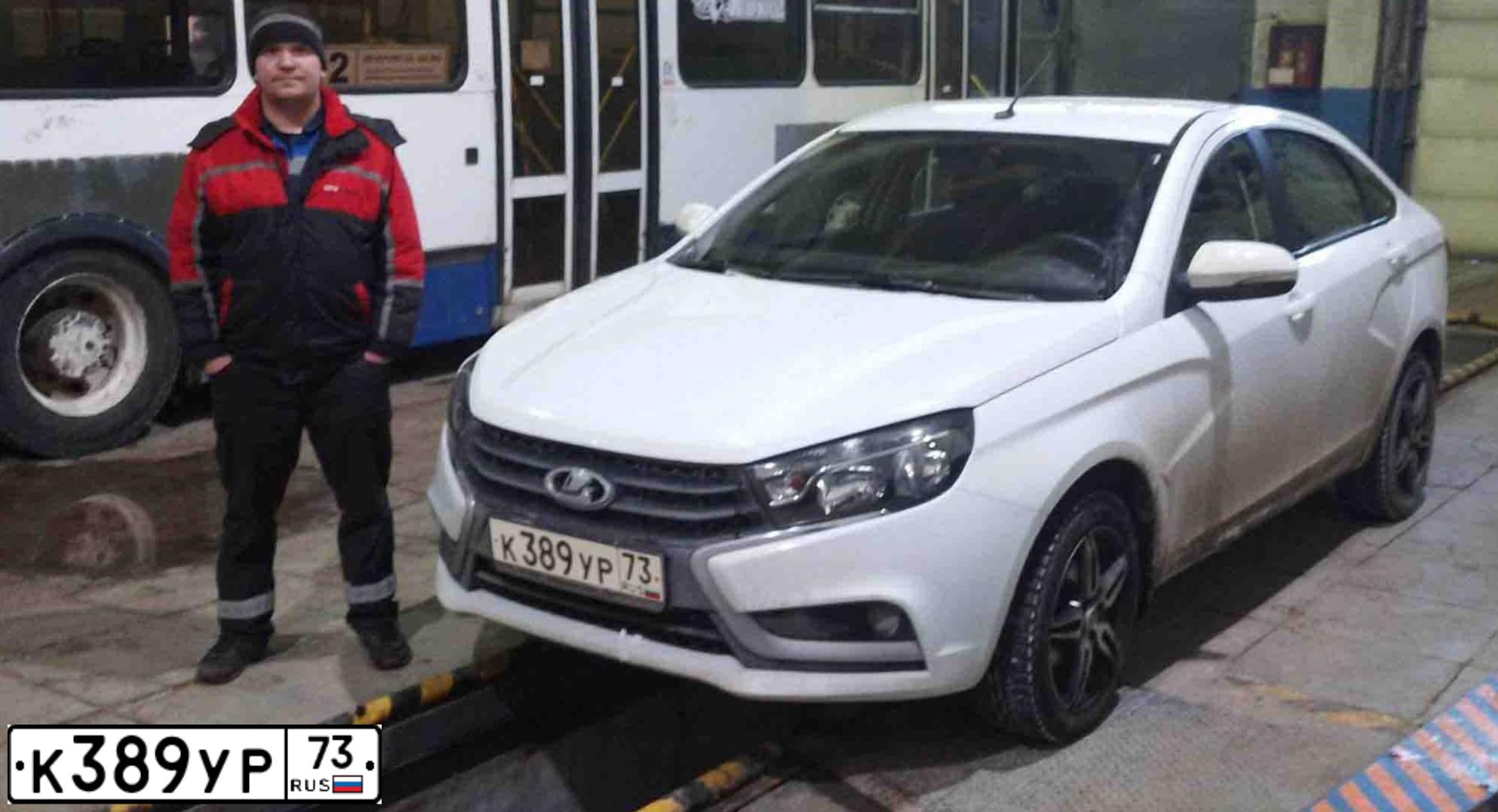 Фото автомобиля LADA VESTA, 2016 — госномер К389УР73. Цвет: Белый