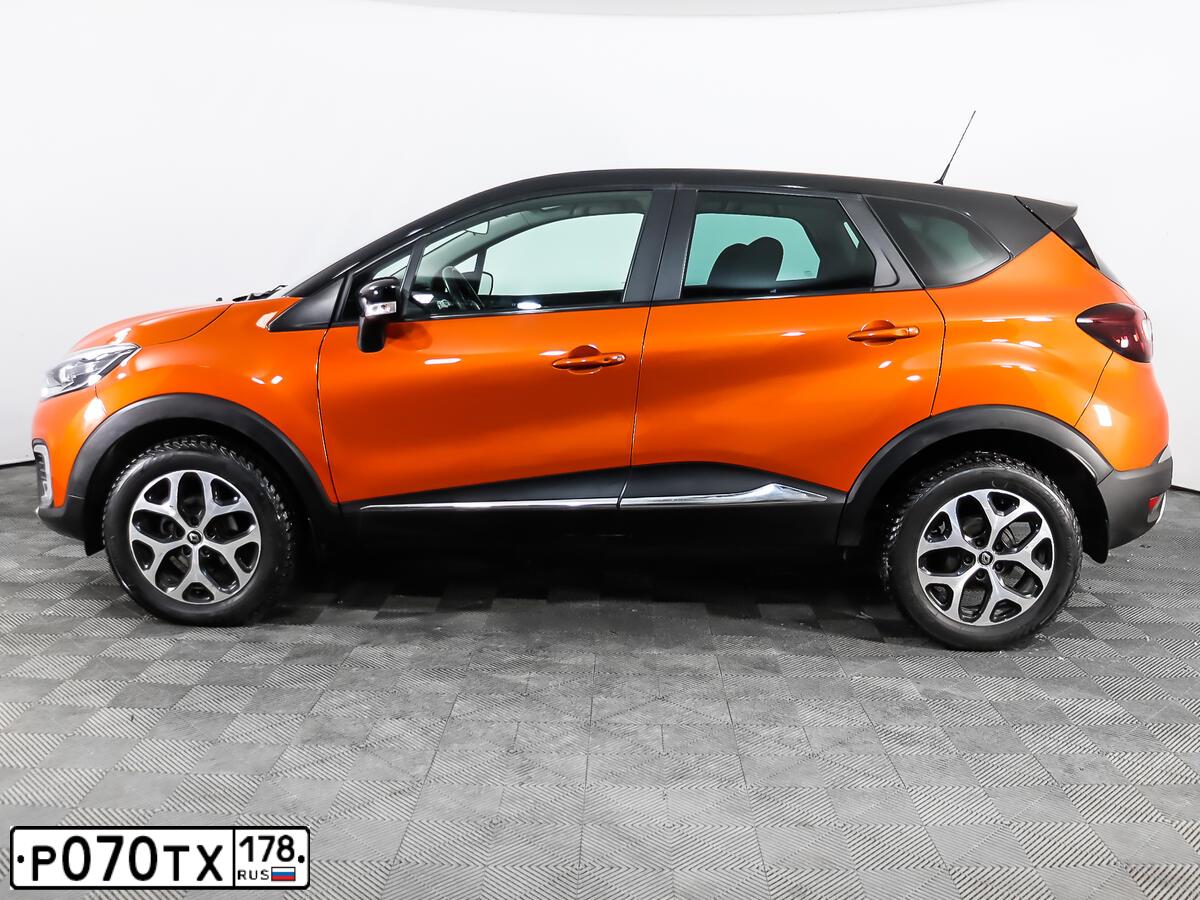 Фото автомобиля RENAULT KAPTUR, 2016 — госномер Н599МС198. Цвет: оранжевый черный