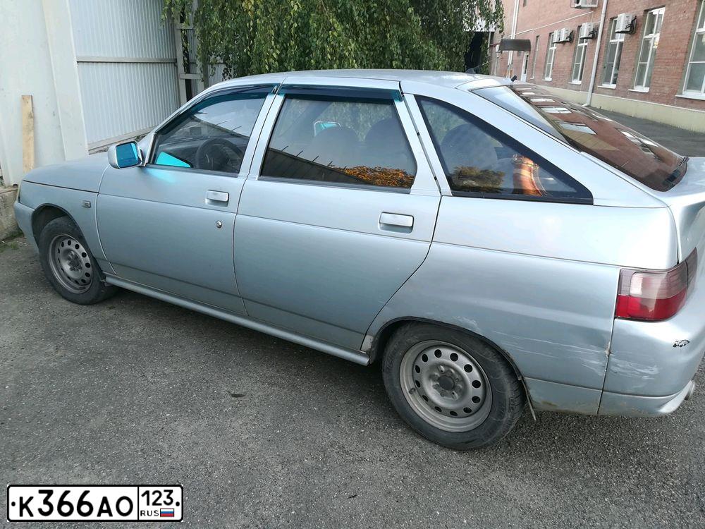 Фото автомобиля LADA 2112 LADA, 2000 — госномер К366АО123. Цвет: СЕРЕБРИСТО-ГОЛУБОЙ