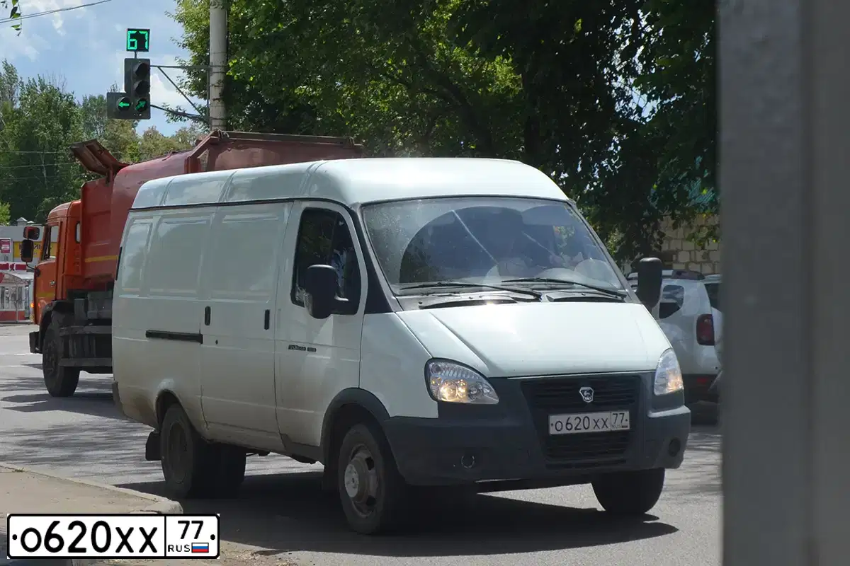 Фото автомобиля ФИАТ КРОМА, 1986 — госномер Е752АК60. Цвет: СЕРЫЙ