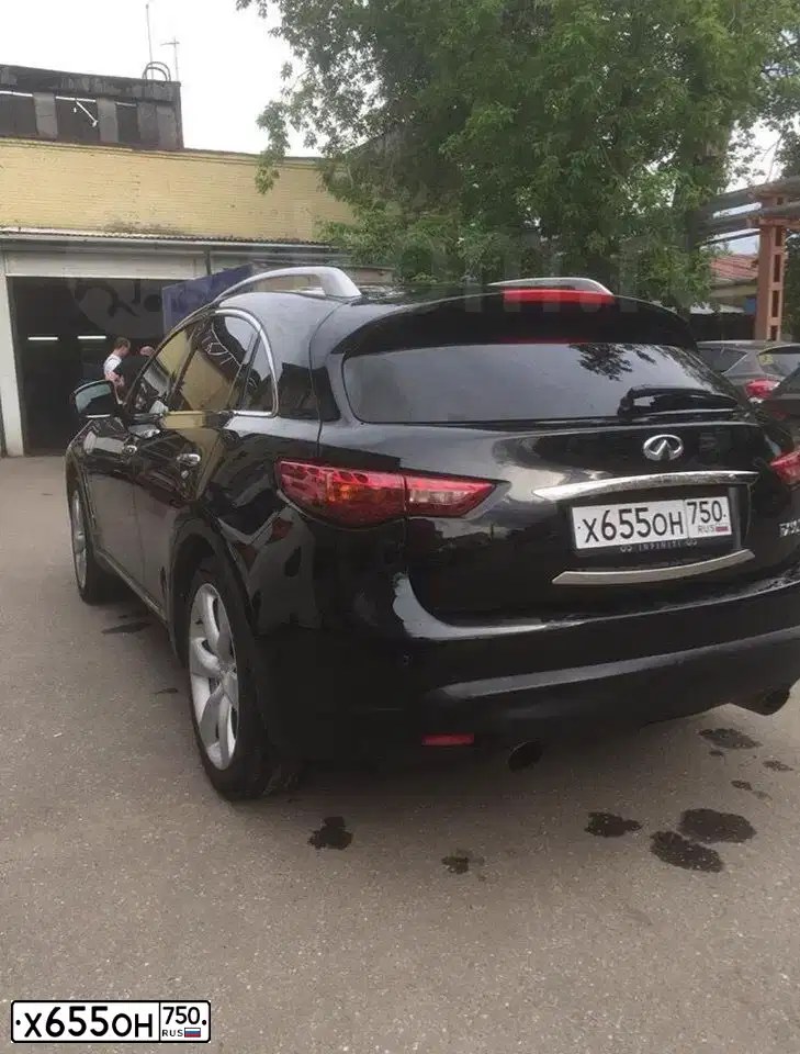Фото автомобиля INFINITI QX70 /FX/, 2008 — госномер С117НВ797. Цвет: ЧЕРНЫЙ