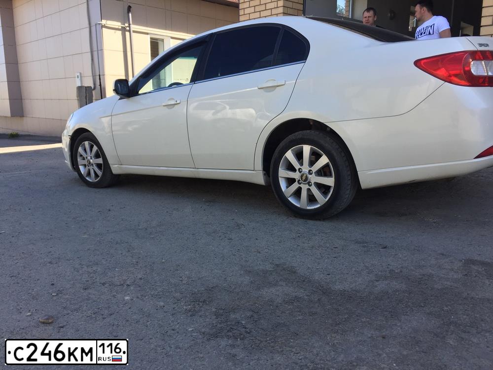 Фото автомобиля CHEVROLET EPICA, 2011 — госномер С246КМ116. Цвет: Белый