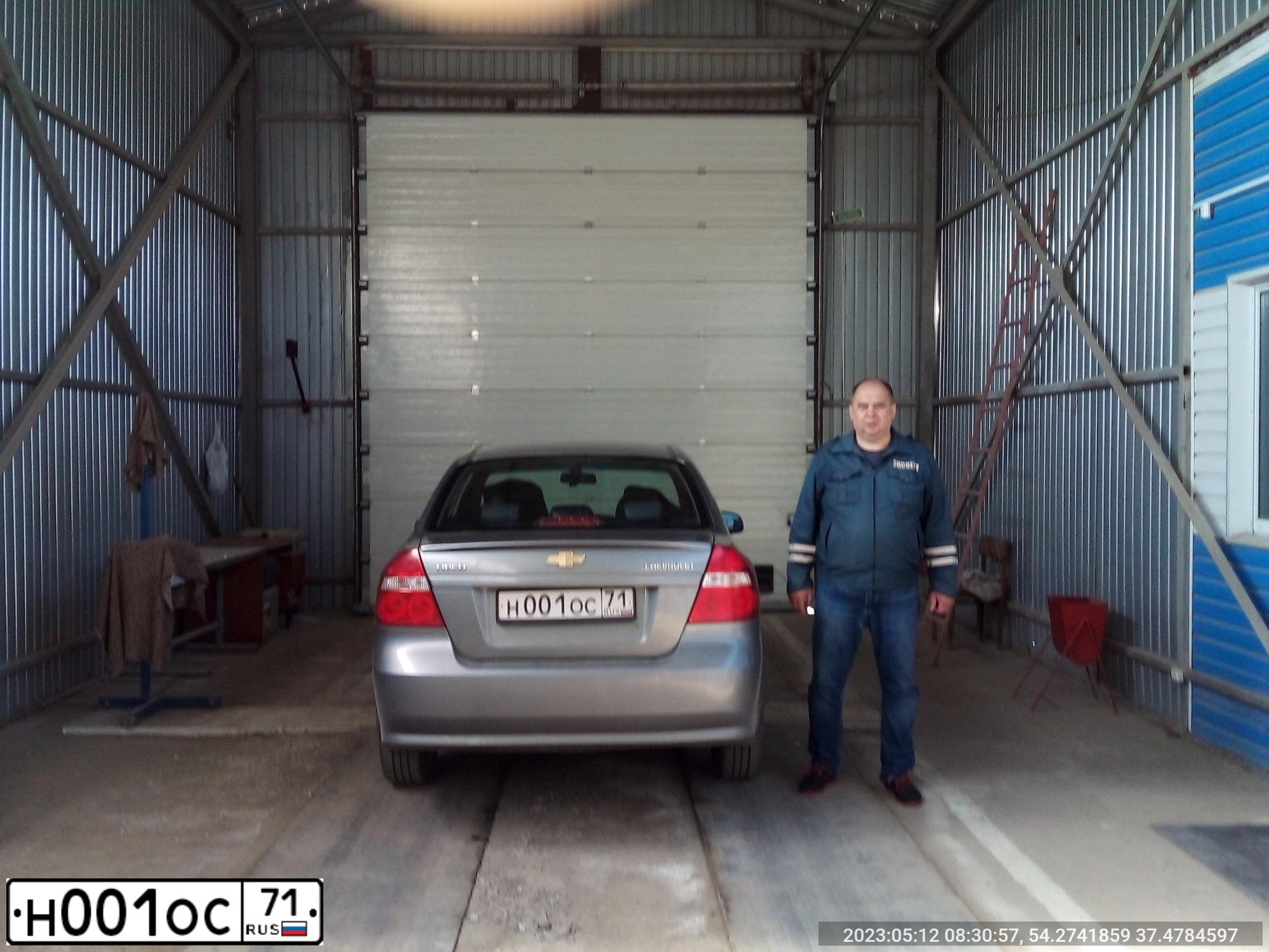 Фото автомобиля DAEWOO MATIZ, 2006 — госномер Е422ЕХ138. Цвет: БЕЛЫЙ СЕРЕБРИСТЫЙ