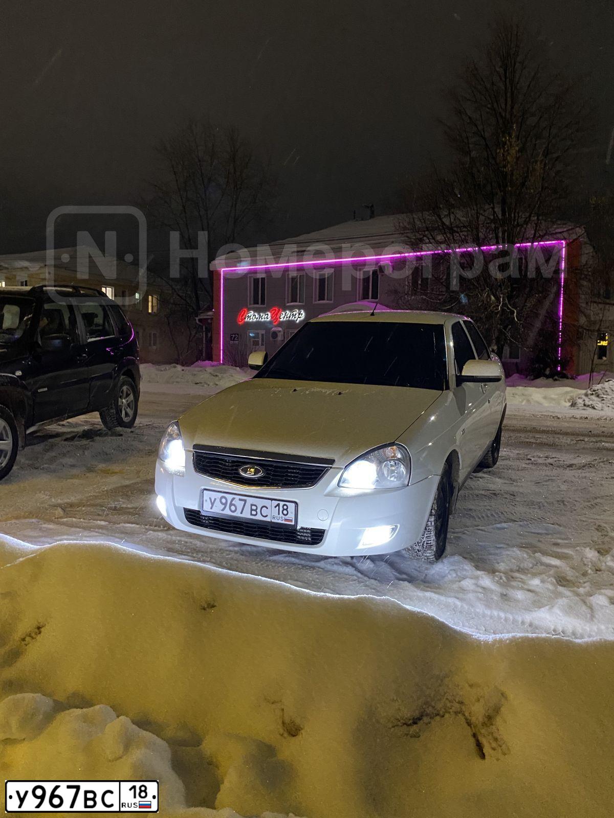 Фото автомобиля LADA 2170 PRIORA, 2017 — госномер У967ВС18. Цвет: Белый