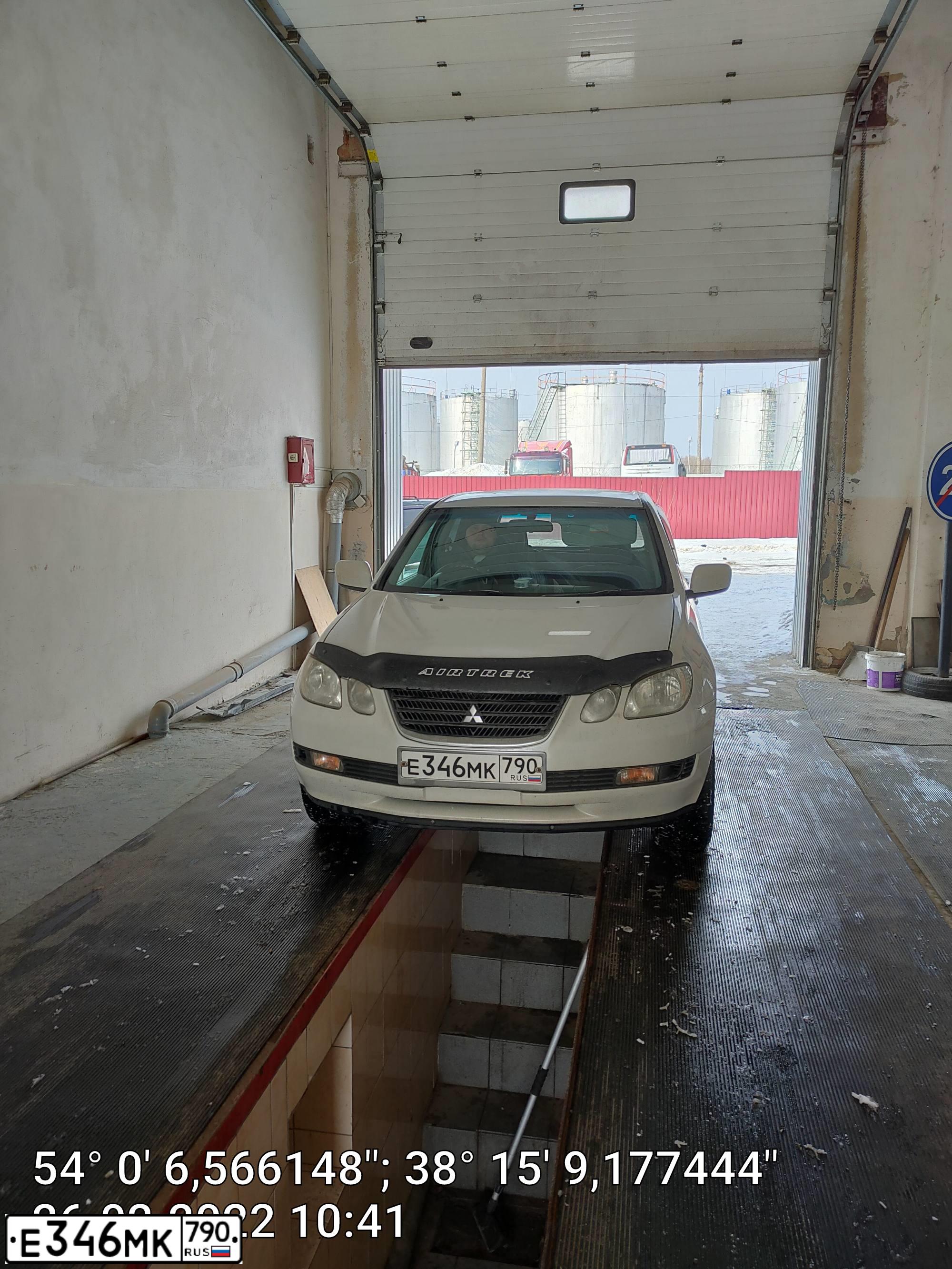 Фото автомобиля MITSUBISHI AIRTREK, 2002 — госномер У423ОА71
