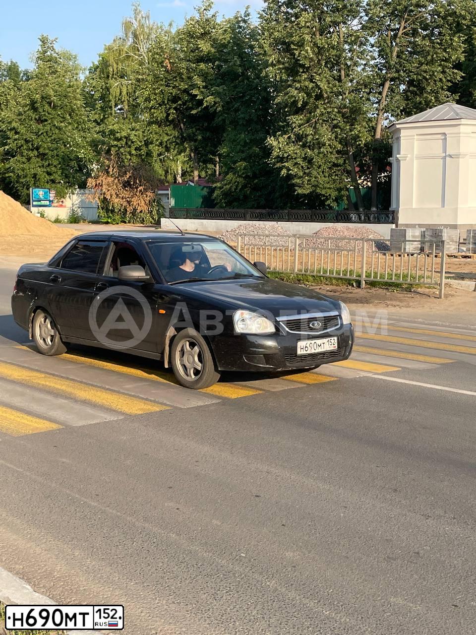 Фото автомобиля LADA 2170 PRIORA, 2014 — госномер Н690МТ152. Цвет: ЧЕРНЫЙ