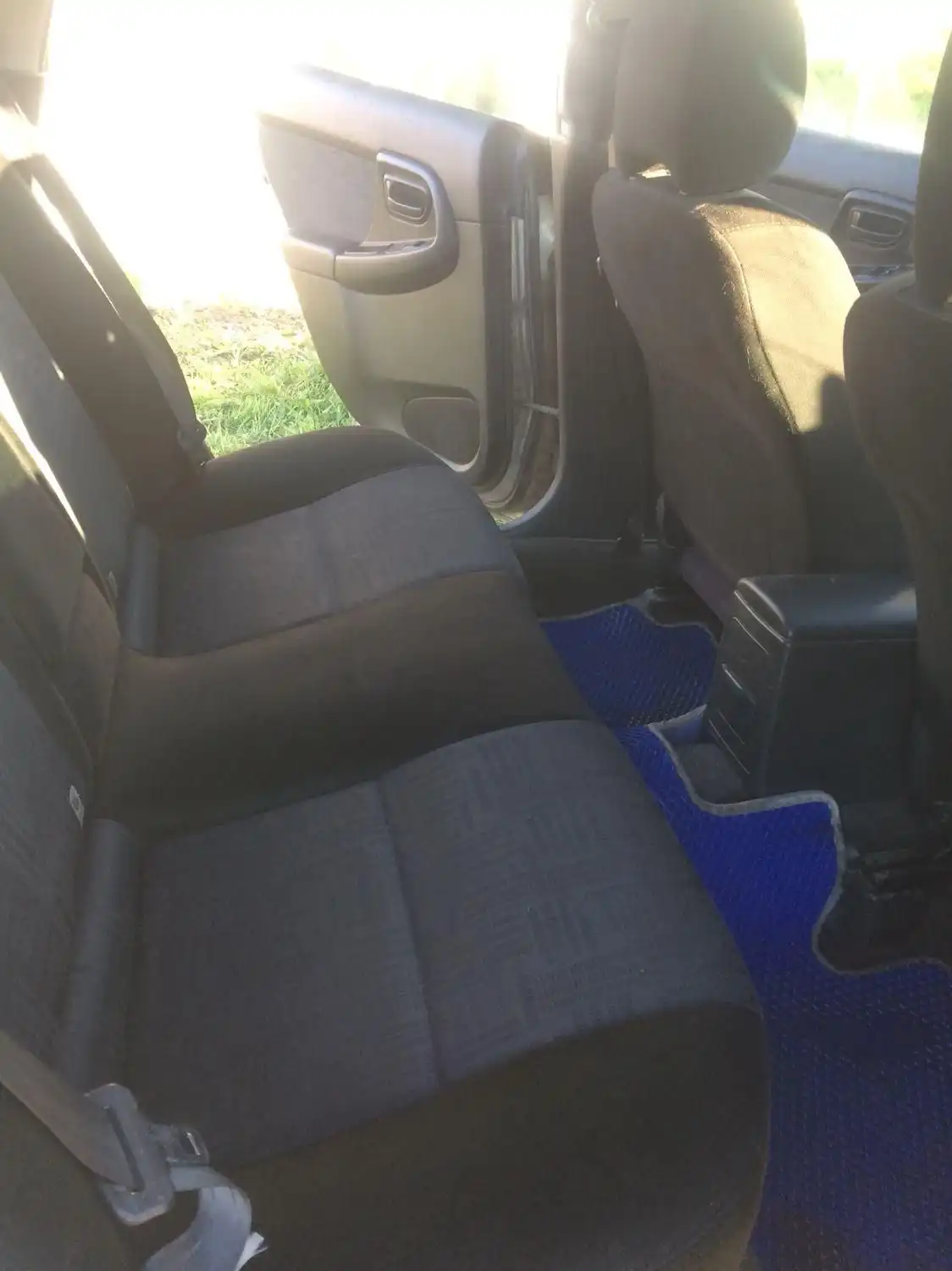 Фото автомобиля SUBARU IMPREZA, 2004 — госномер Х495РЕ47. Цвет: Серебристый