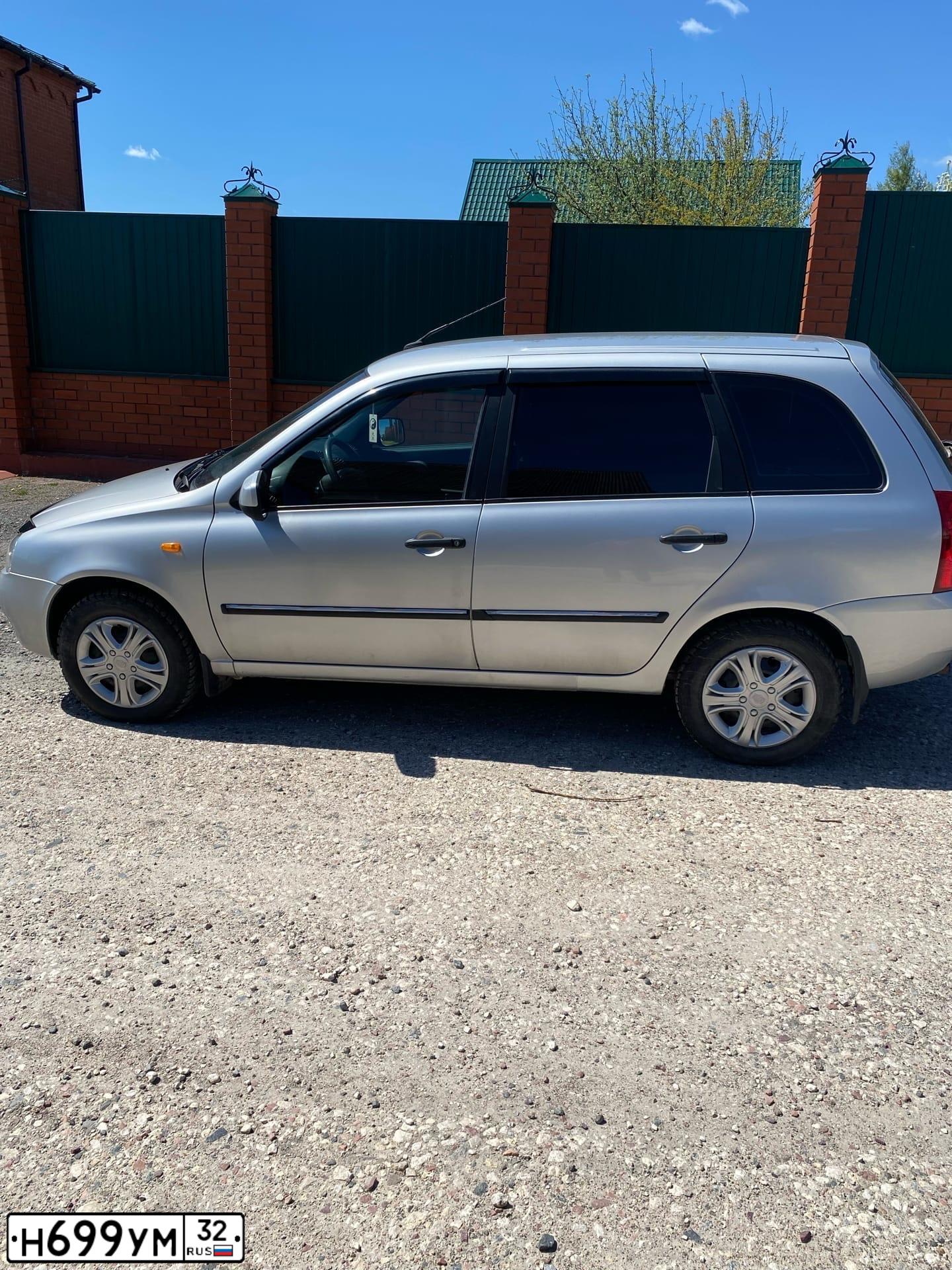 Фото автомобиля LADA 1117 KALINA, 2012 — госномер Н699УМ32. Цвет: Серебристый