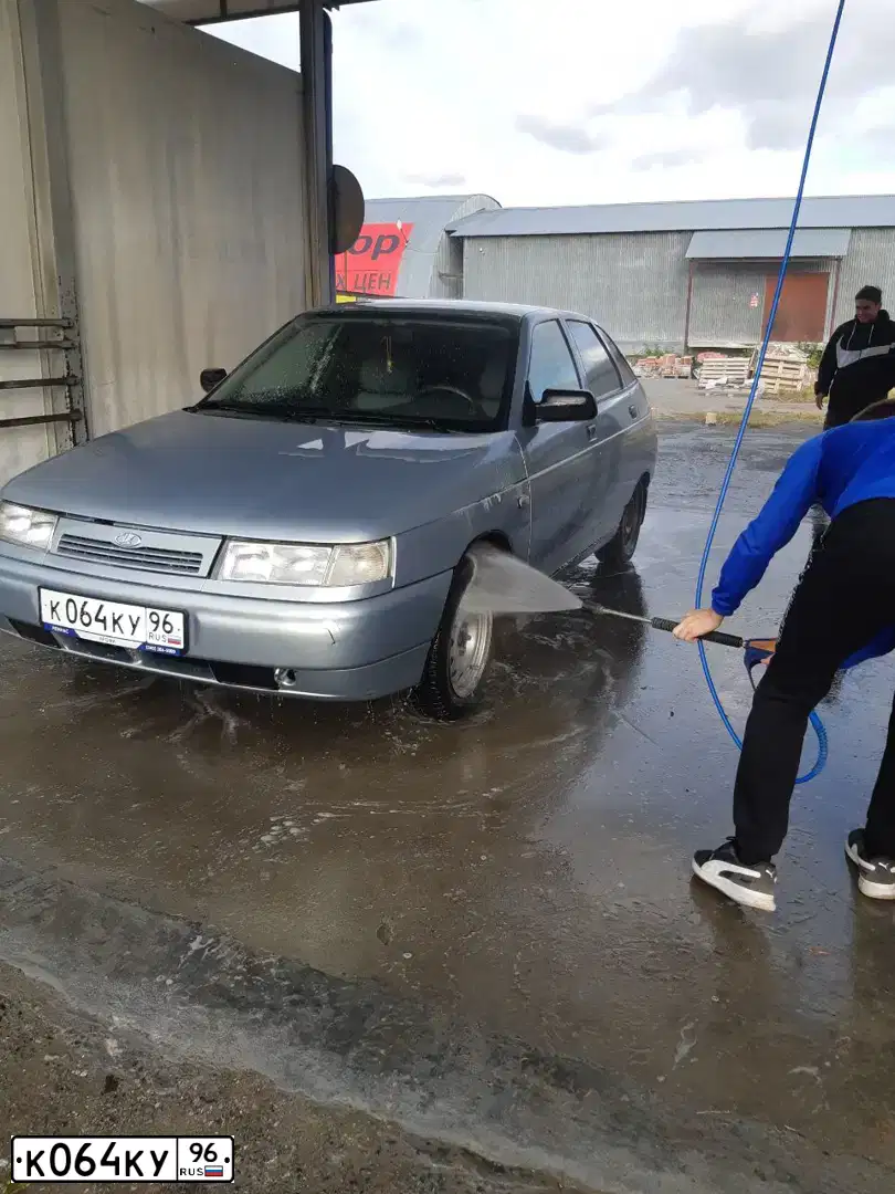 Фото автомобиля LADA 2112 LADA, 2007 — госномер К064КУ96. Цвет: СЕРЕБРИСТО-ГОЛУБОЙ