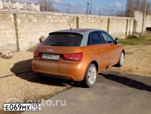 Фото автомобиля AUDI A1 SPORTBACK, 2012 — госномер Е069МХ123. Цвет: ОРАНЖЕВЫЙ