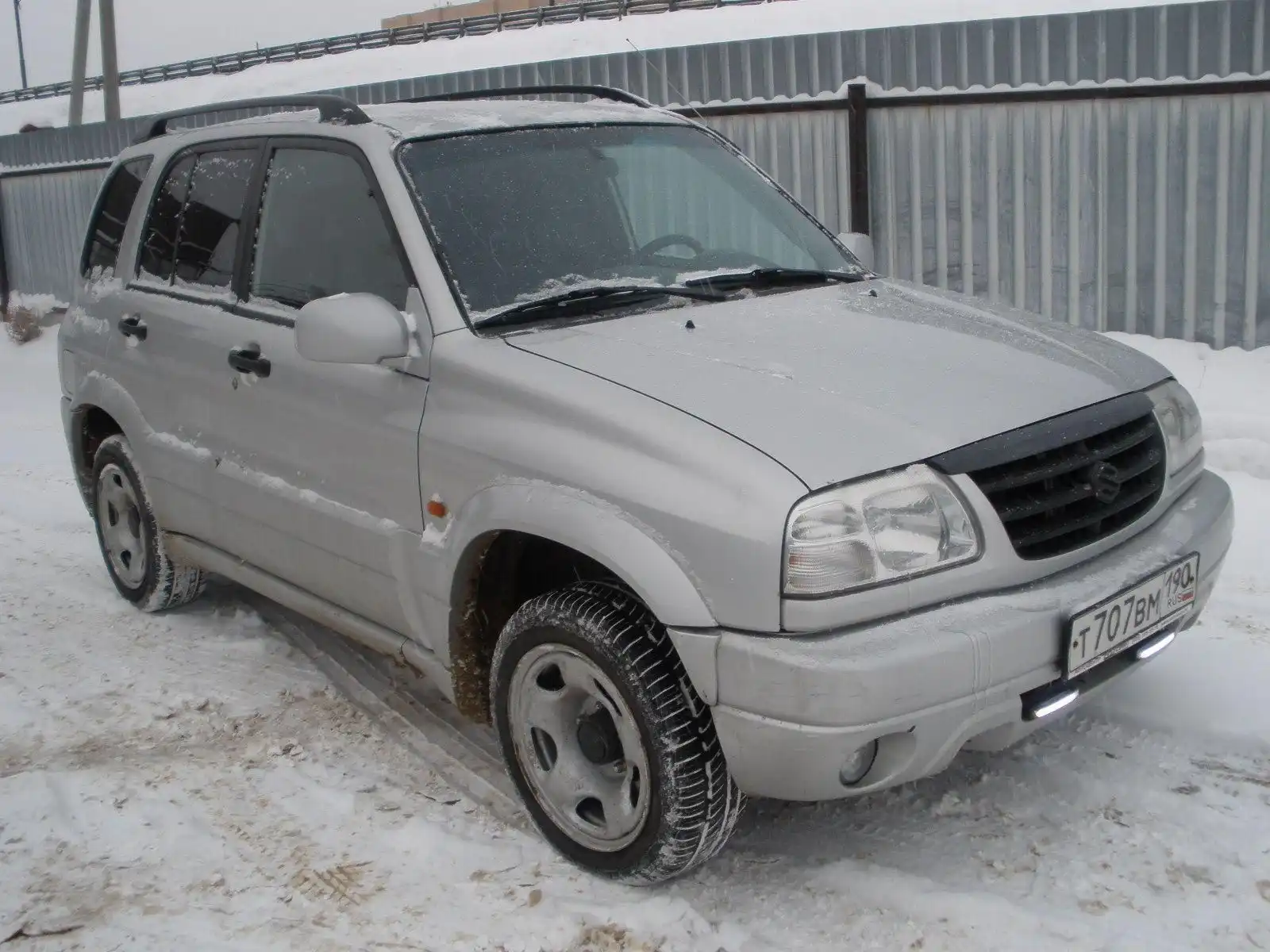 Фото автомобиля VOLKSWAGEN GOLF PLUS, 2009 — госномер А199ХО92. Цвет: ЧЕРНЫЙ
