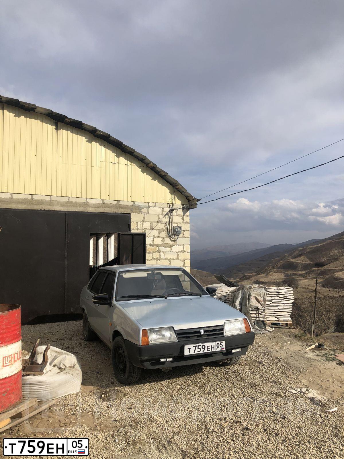 Фото автомобиля LADA 2114, 2003 — госномер А257АУ105. Цвет: Серебристо-Желтый