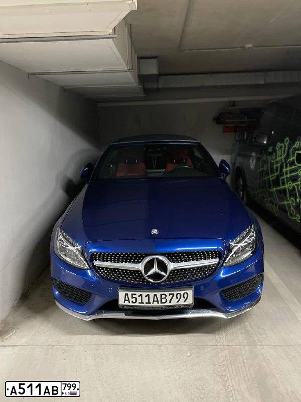 Фото автомобиля MERCEDES C-KLASSE, 2016 — госномер А511АВ799. Цвет: СИНИЙ