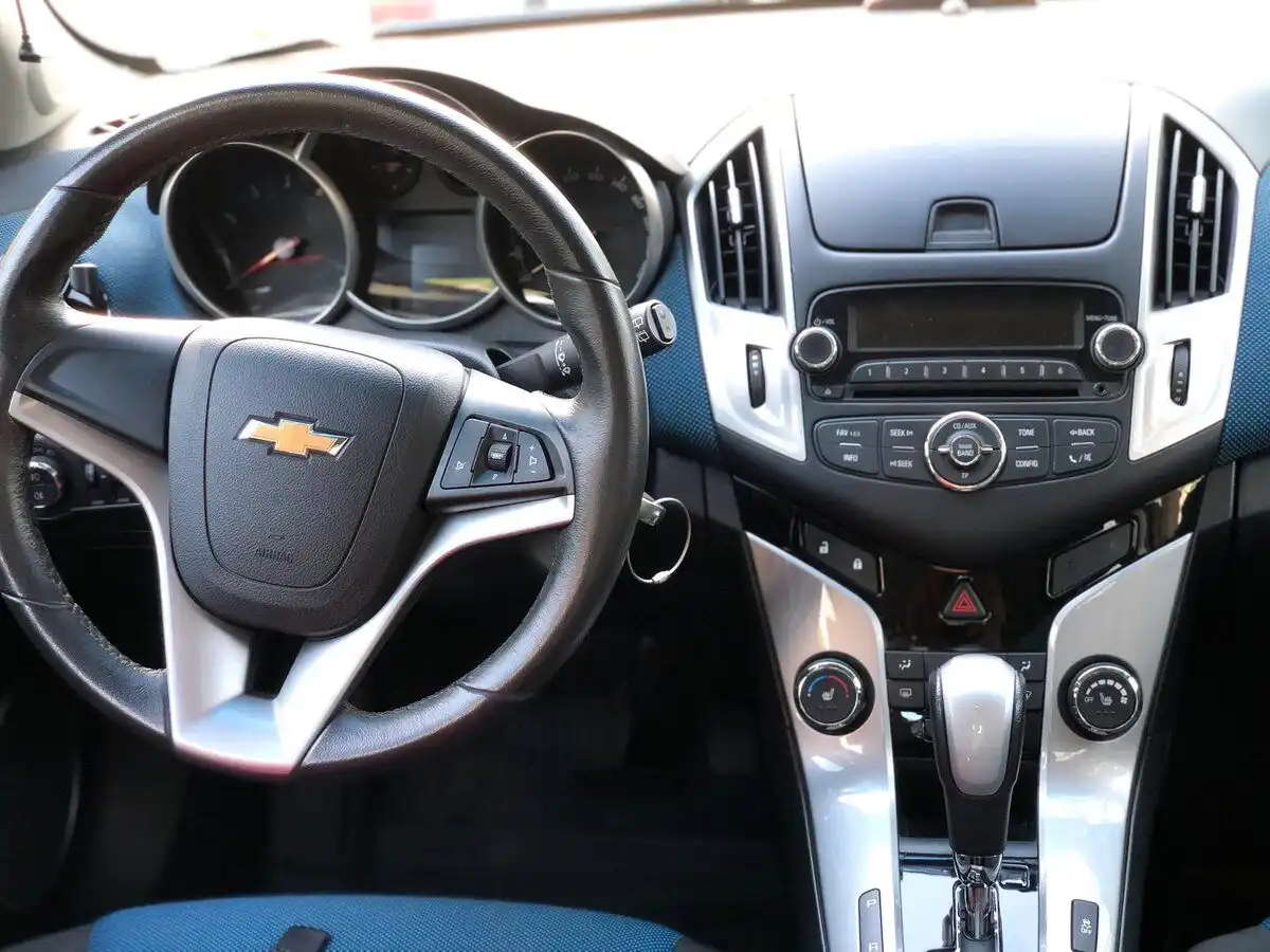 Фото автомобиля CHEVROLET CRUZE, 2013 — госномер О840ХЕ29