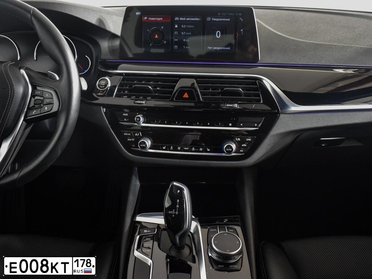 Фото автомобиля BMW SERIE 5, 2018 — госномер С335ХК790. Цвет: Коричневый