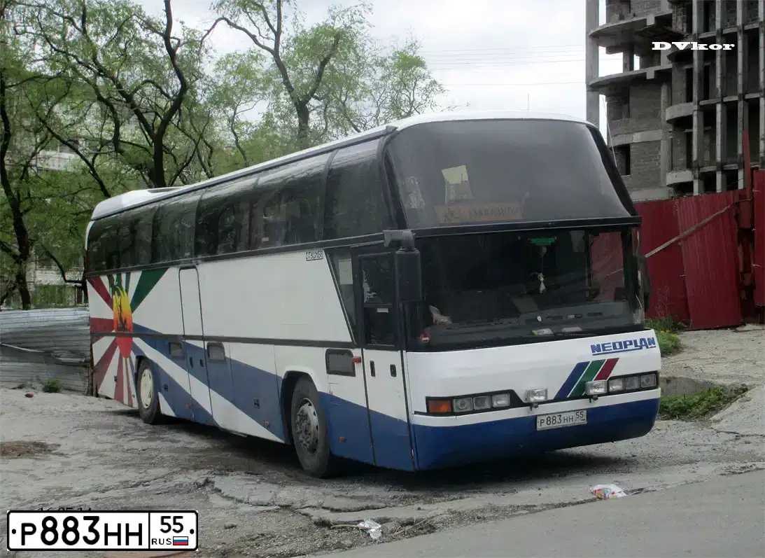 Фото автомобиля NEOPLAN CITYLINER, 1984 — госномер Р883НН55. Цвет: Белый