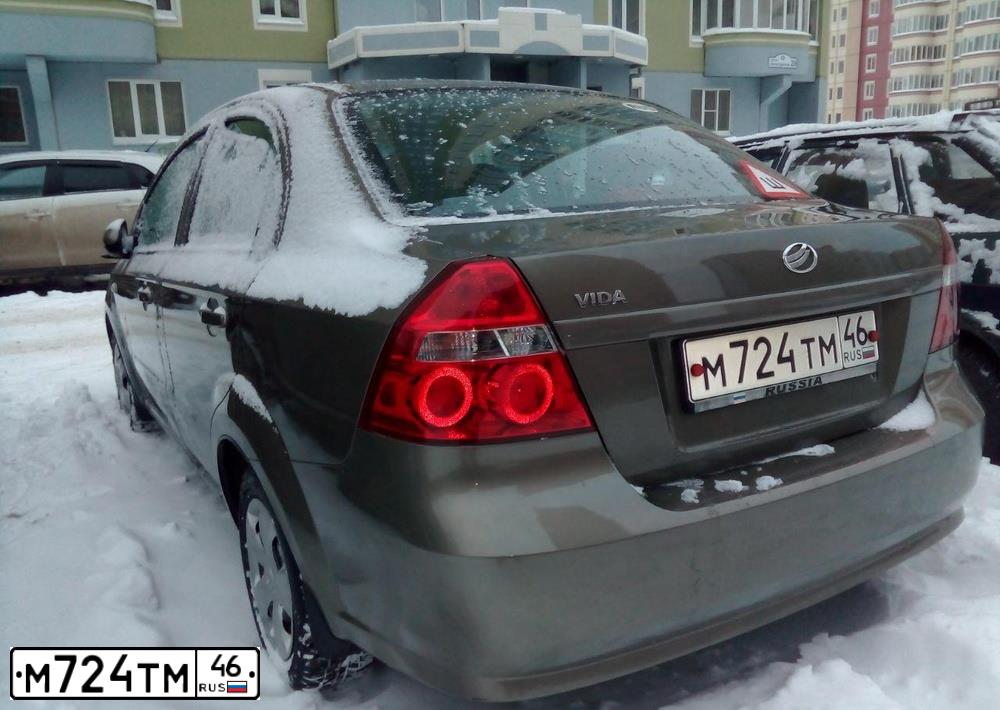 Фото автомобиля ZAZ Z VIDA, 2012 — госномер О474ХУ40. Цвет: СЕРО-ЗЕЛЕНЫЙ
