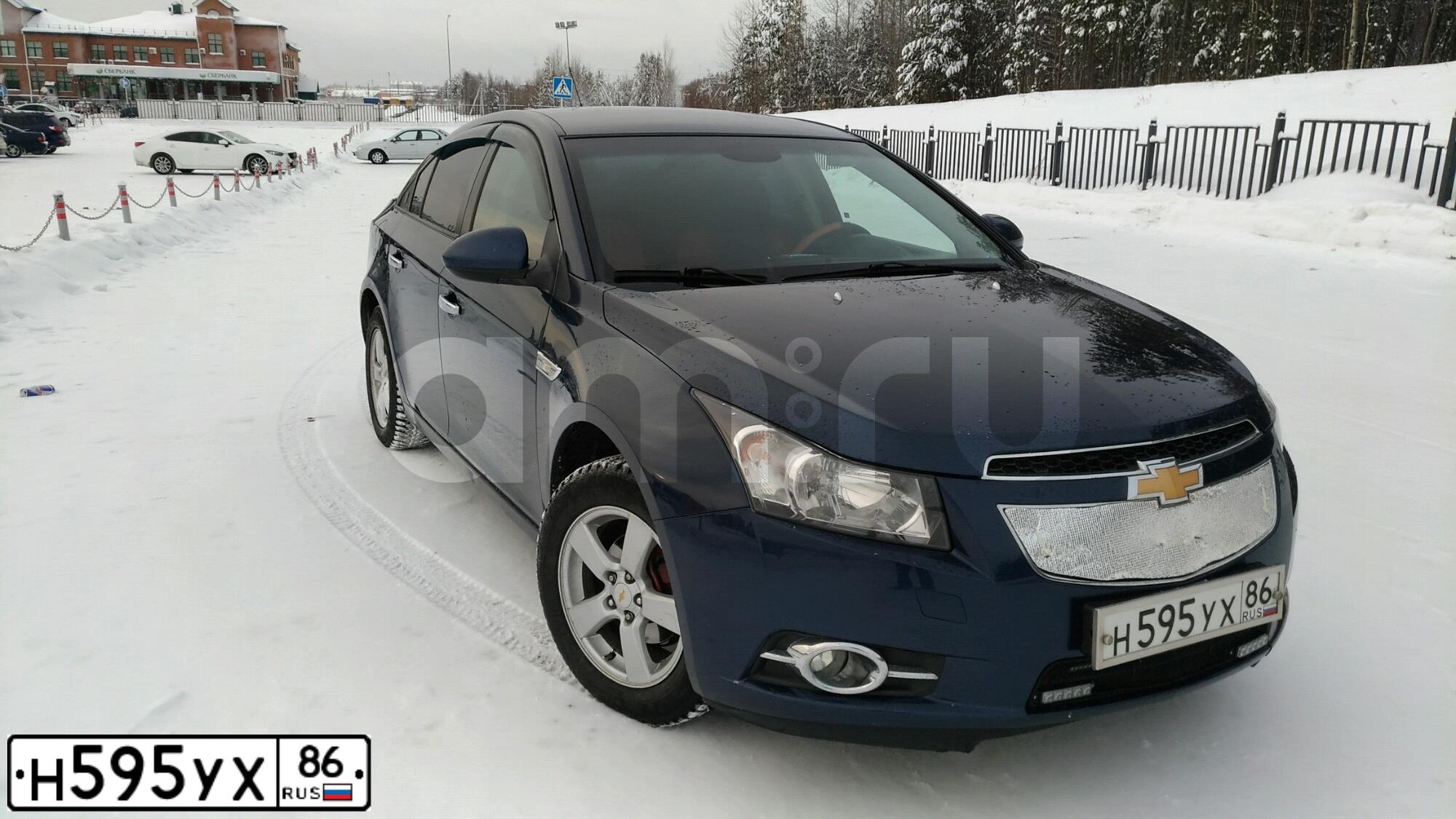 Фото автомобиля CHEVROLET CRUZE, 2011 — госномер А430ЕС186. Цвет: СИНИЙ МЕТАЛЛИК