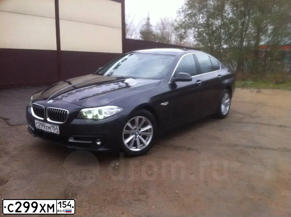 Фото автомобиля BMW 520D, 2013 — госномер Р378ОК70. Цвет: ТЕМНО СЕРЫЙ