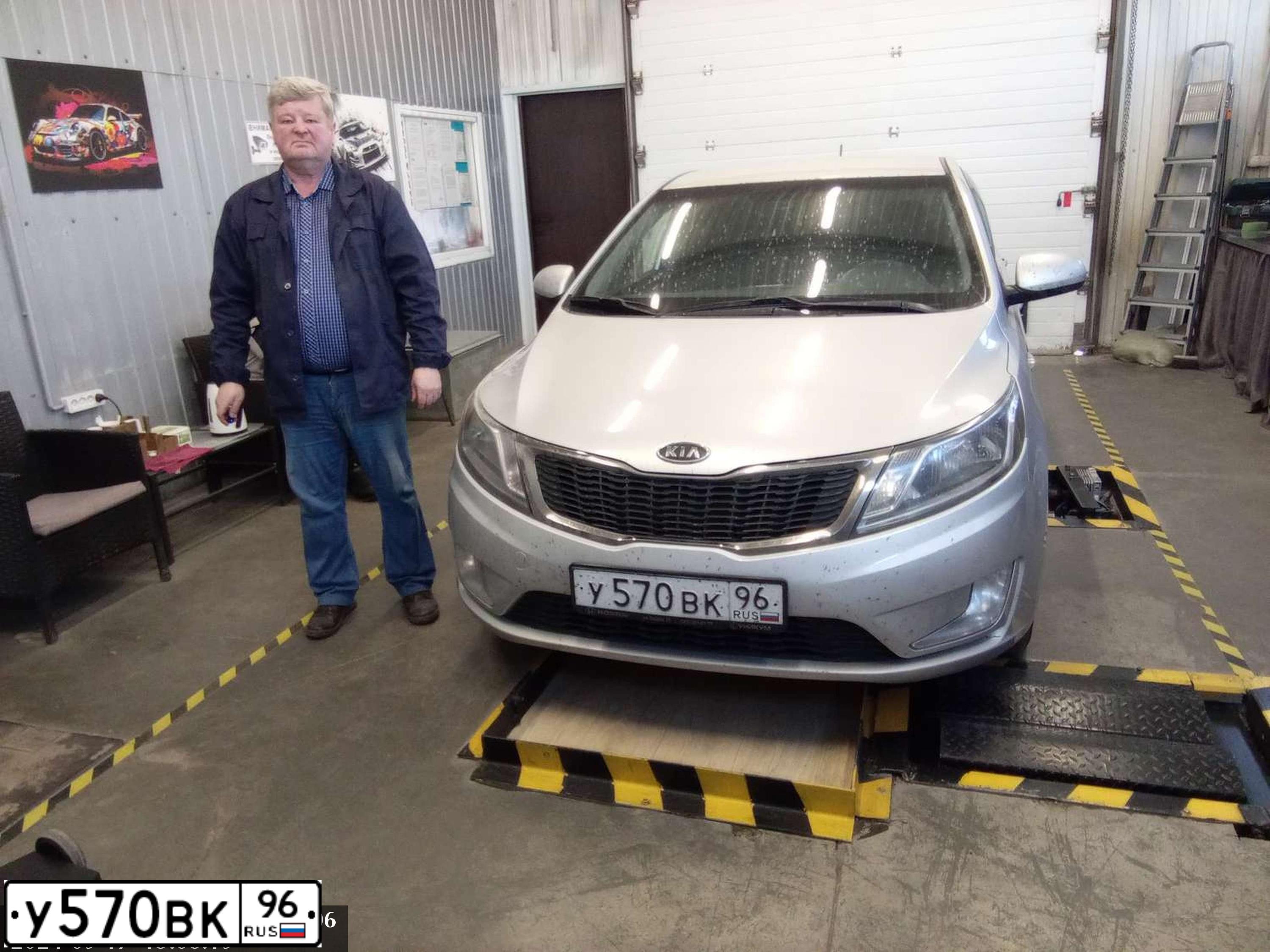 Фото автомобиля KIA RIO, 2012 — госномер А930СТ172. Цвет: СВЕТЛО СЕРЫЙ