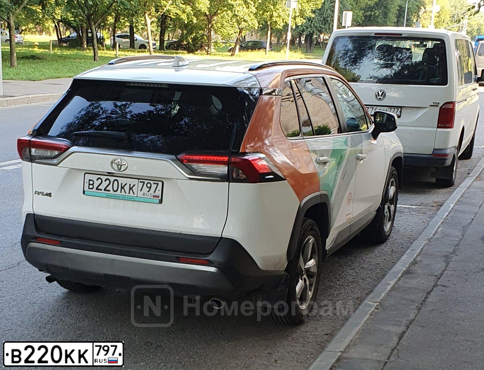 Фото автомобиля TOYOTA RAV4, 2021 — госномер В220КК797