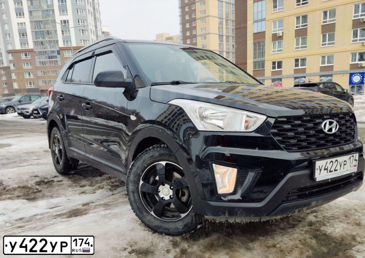 Фото автомобиля HYUNDAI CRETA, 2020 — госномер У422УР174. Цвет: ЧЕРНЫЙ