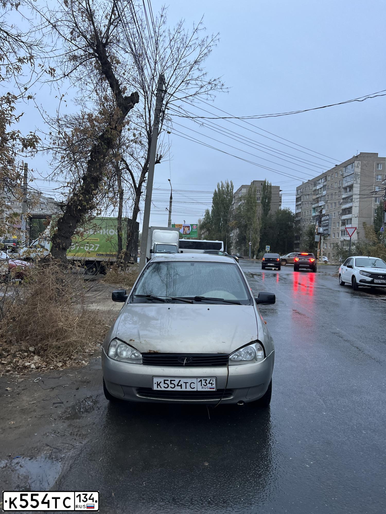 Фото автомобиля LADA 1118 KALINA, 2006 — госномер К554ТС134. Цвет: БЕЖЕВО-СЕРЫЙ