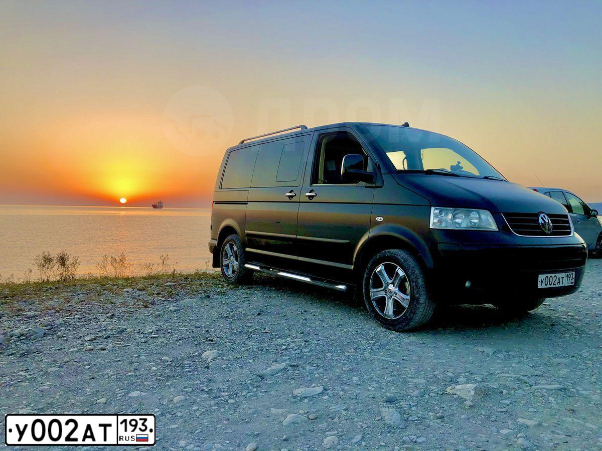 Фото автомобиля VOLKSWAGEN MULTIVAN, 2007 — госномер Т007АО73. Цвет: ЧЕРНЫЙ