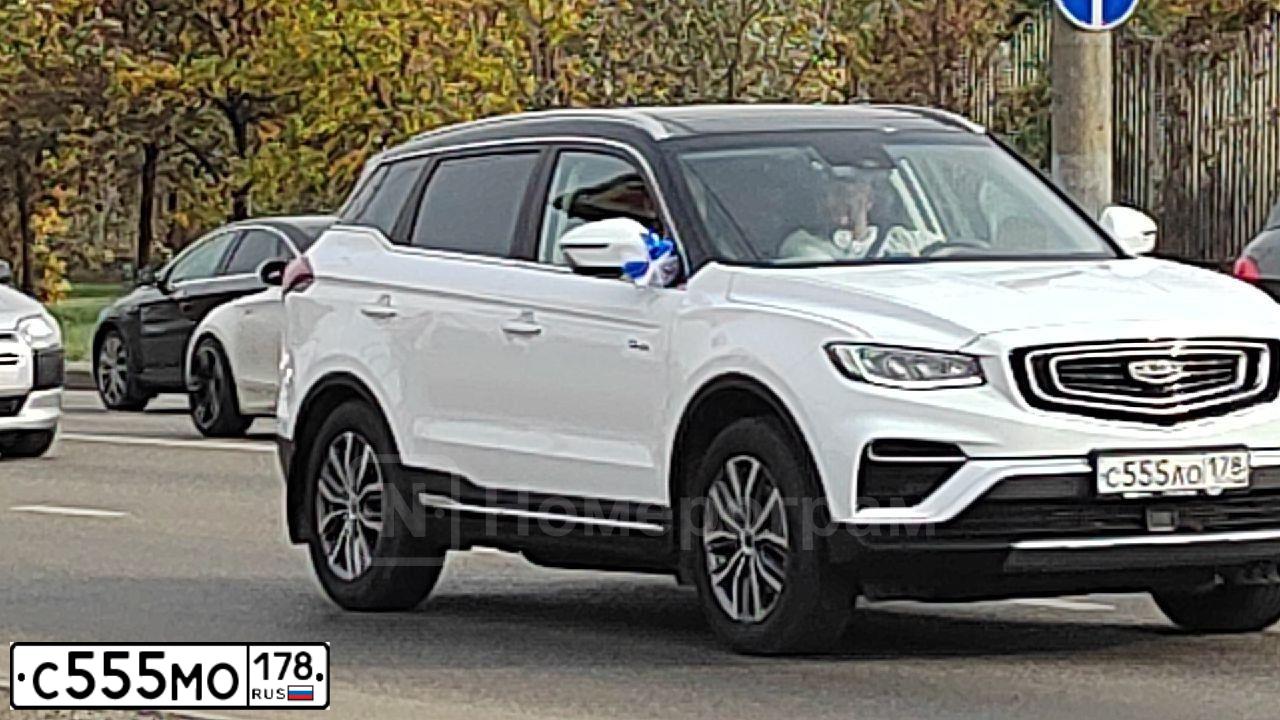 Фото автомобиля LEXUS LX, 2018 — госномер С555МО178. Цвет: БЕЛЫЙ