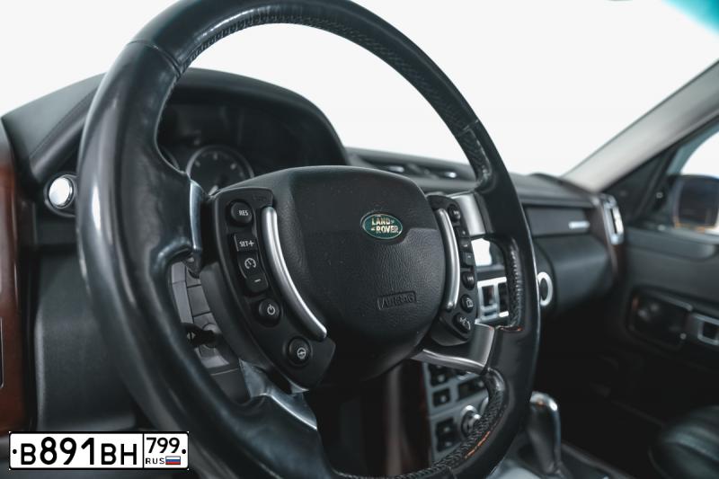 Фото автомобиля LANDROVER RANGE ROVER, 2009 — госномер В197МС702. Цвет: ЧЕРНЫЙ